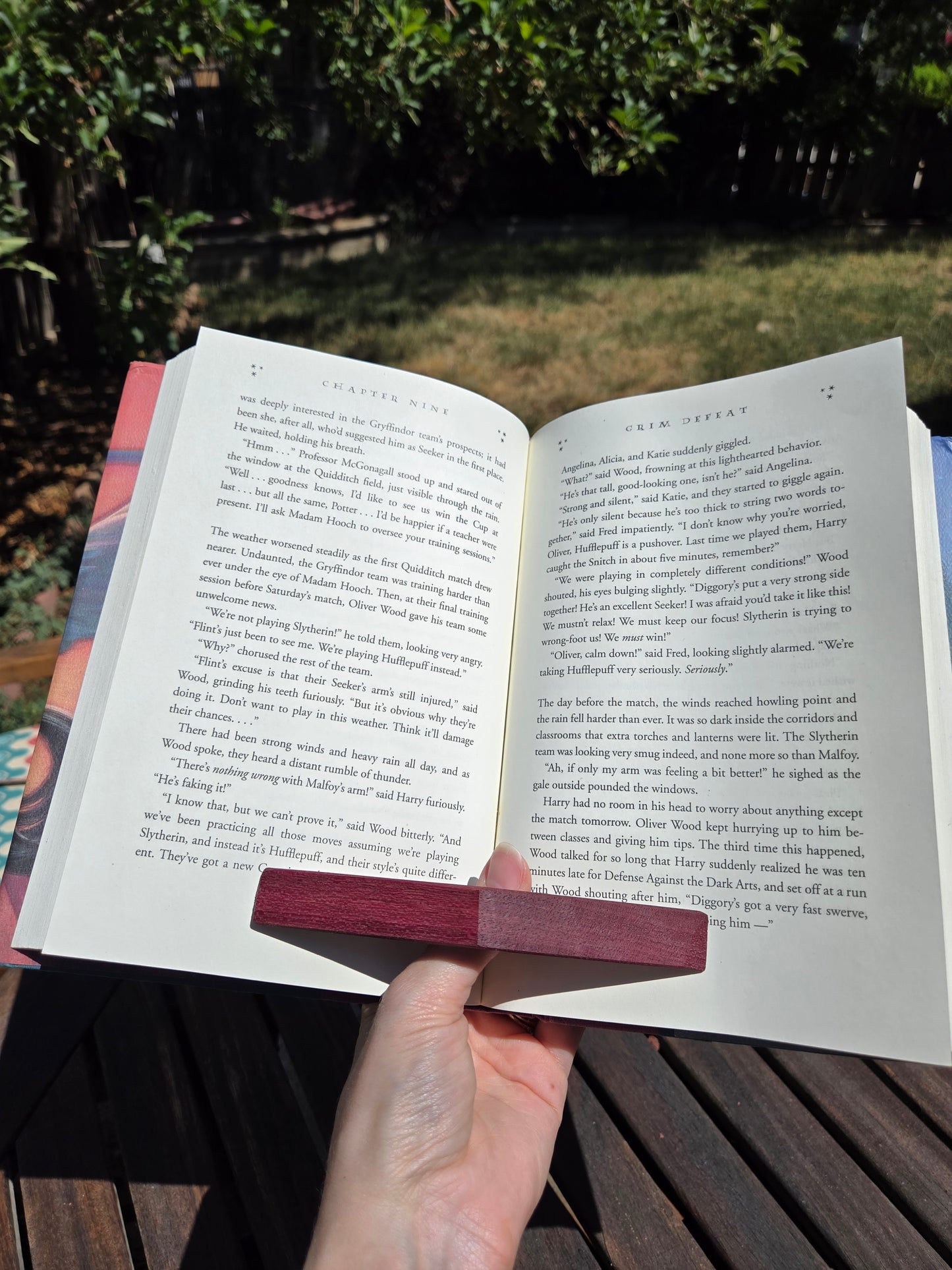 Book Spreader